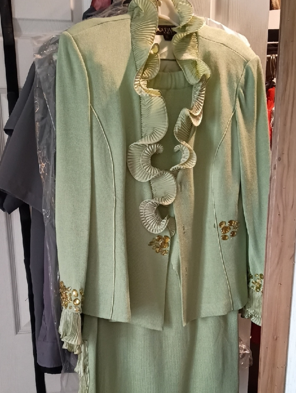 Light Green Ruffle-Trim Women's Blazer Jacket